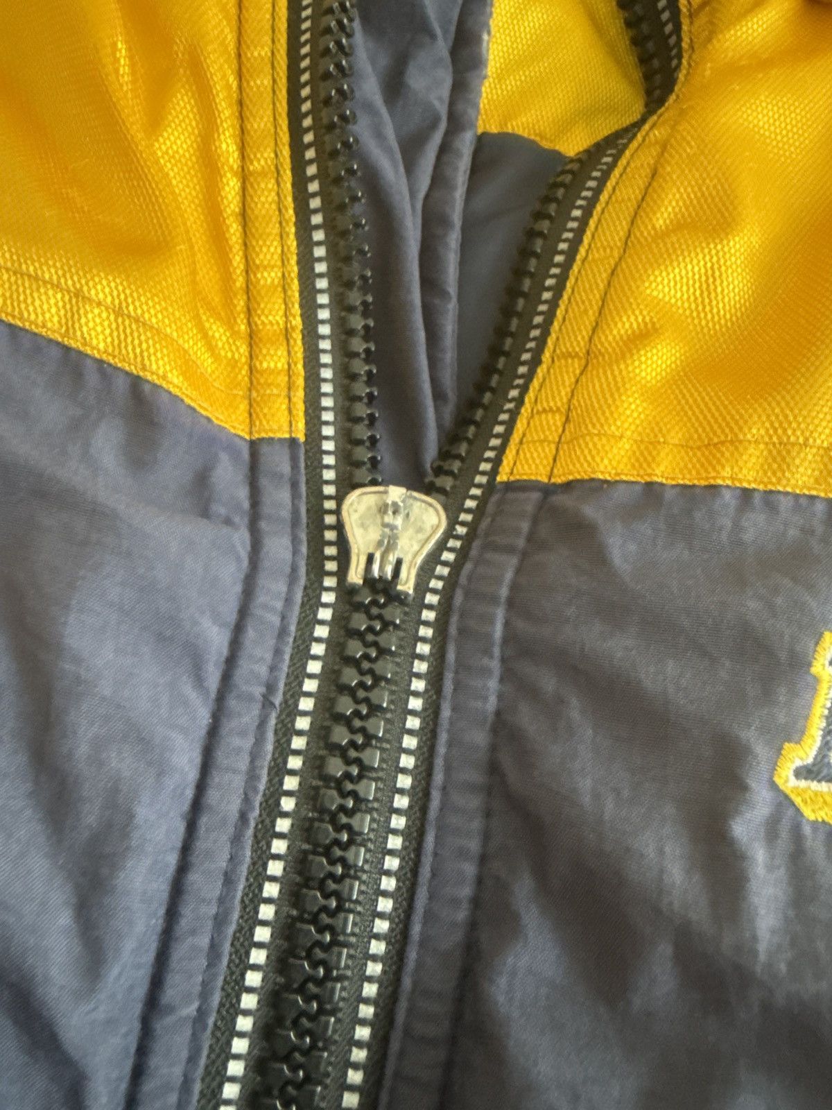 Starter University of Michigan Starter Jacket Size US XL / EU 56 / 4 - 9 Thumbnail