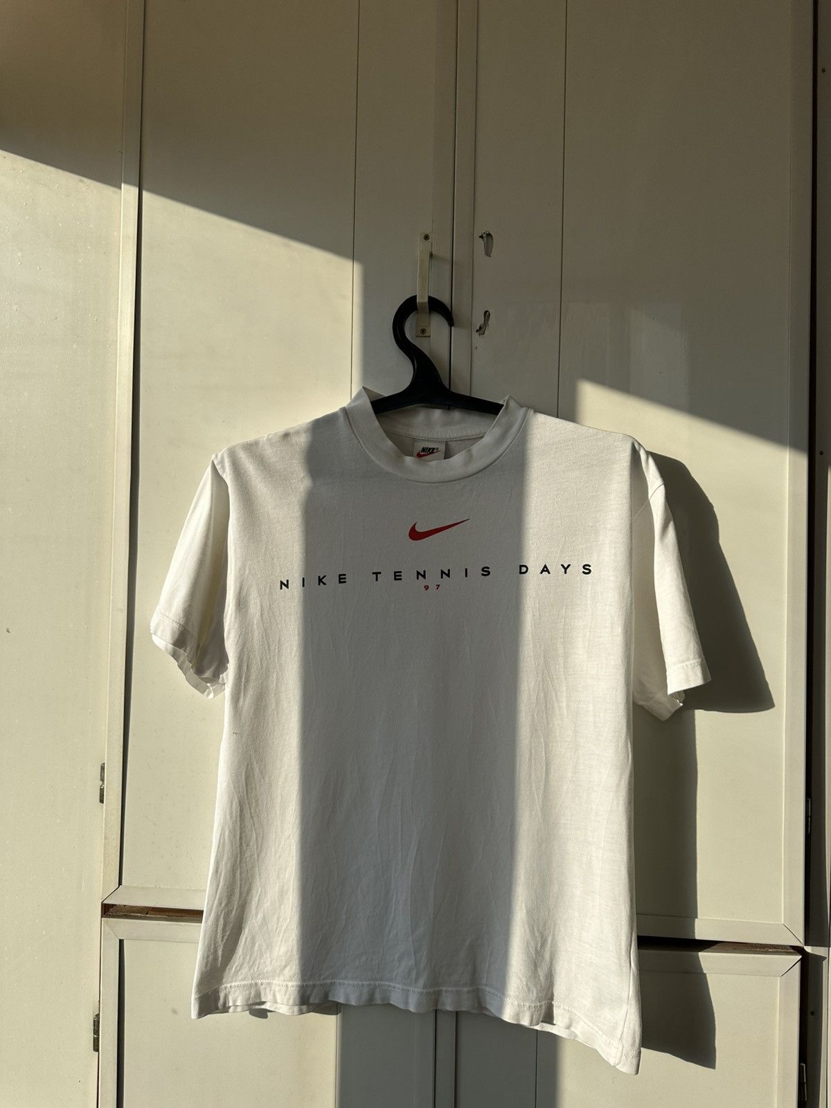 Nike Vintage Nike T-shirt Tennis Days Logo Size US S / EU 44-46 / 1 - 7 Thumbnail