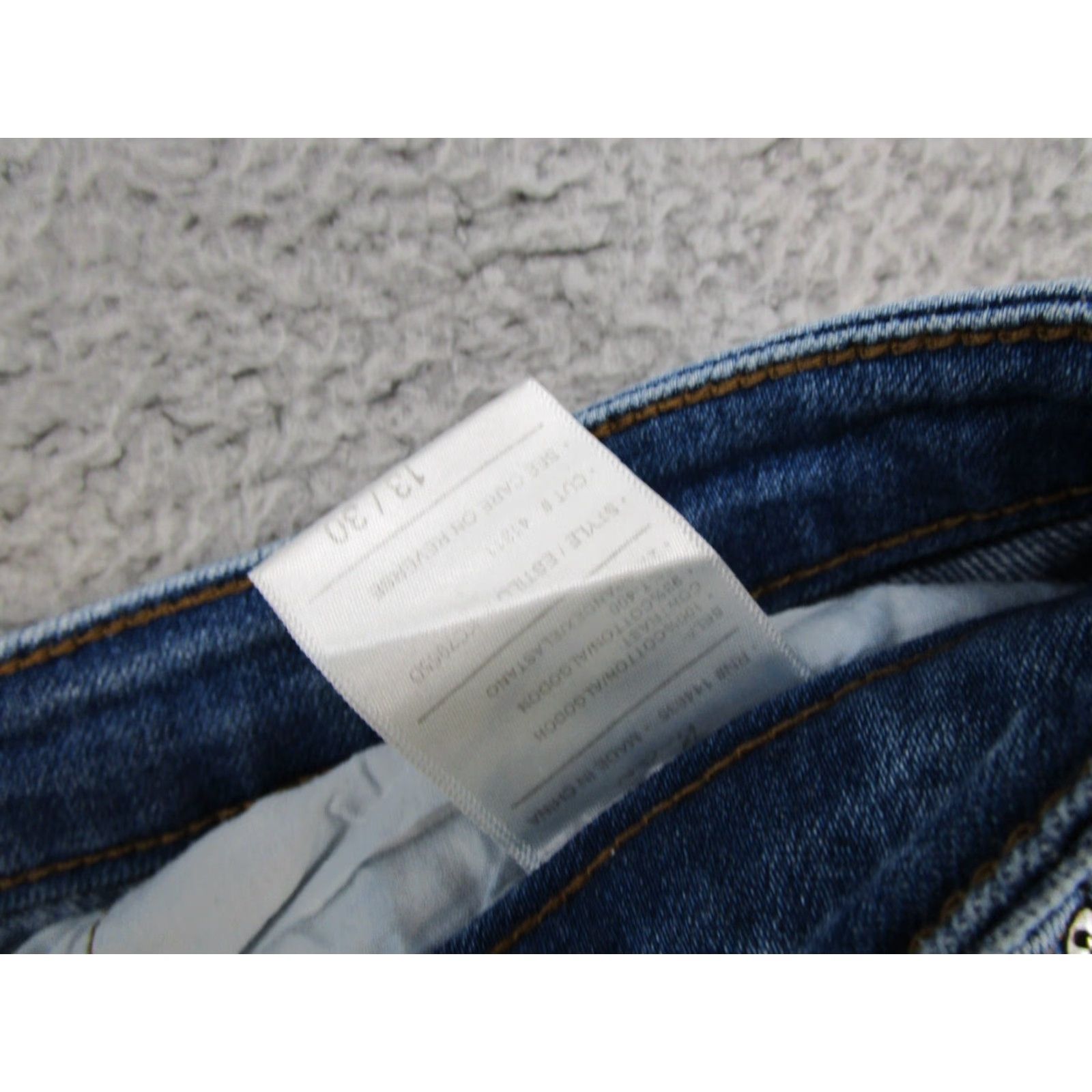 Vintage VINTAGE KanCan Women’s Denim Shorts Distressed Cut-Off Raw He Blue 5-Pocket Zipper Button Logo Summer Casual Regular Size 13/30 Size 34" / US 12 / IT 48 - 3 Thumbnail