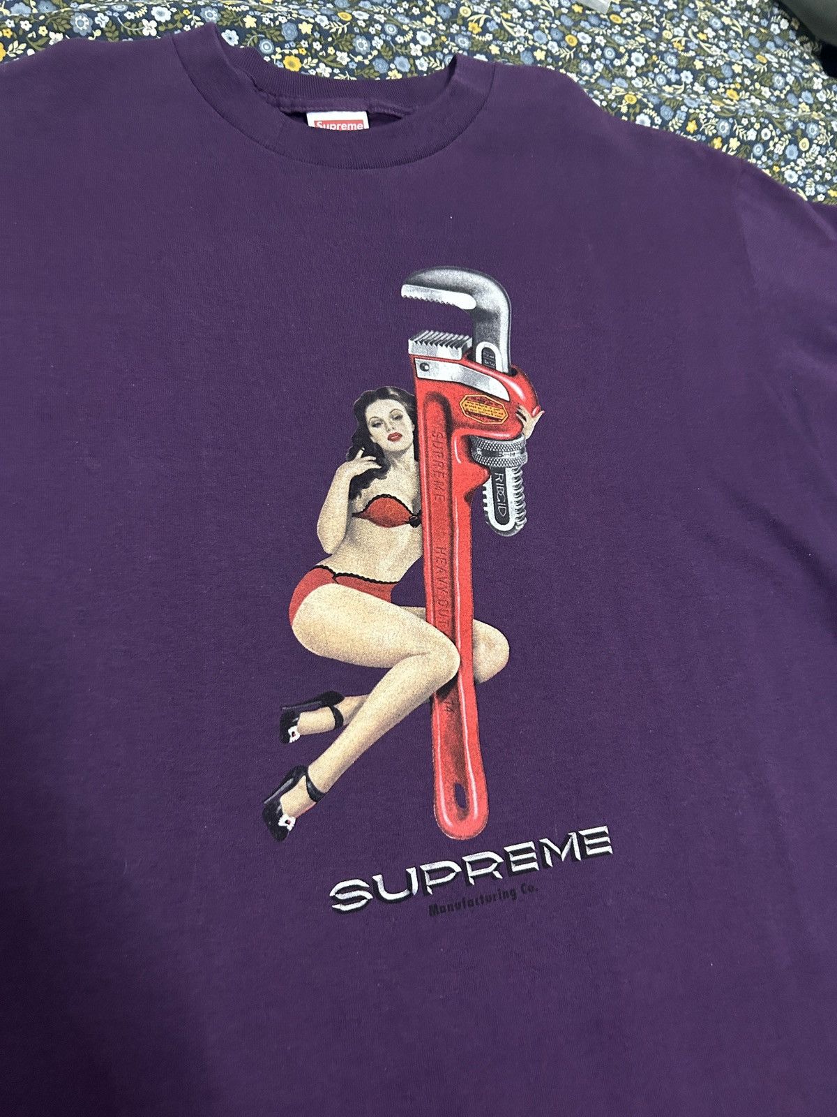 Supreme Supreme 2009 wrench tee Size US L / EU 52-54 / 3 - 2 Thumbnail