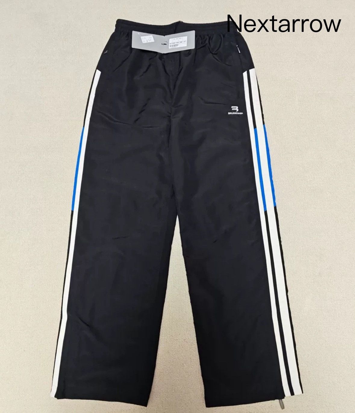 Balenciaga Balenciaga 22SS SportyB Black and Blue Patched Baggy Pants Size US 36 / EU 52 - 1 Thumbnail