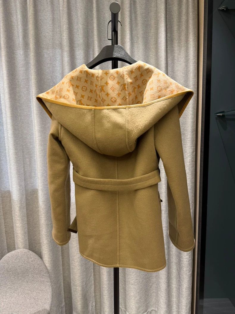 Louis Vuitton Louis Vuitton Full-print presbyopic lace-up cashmere hooded Size 4XL / US 24-26 - 2 Thumbnail