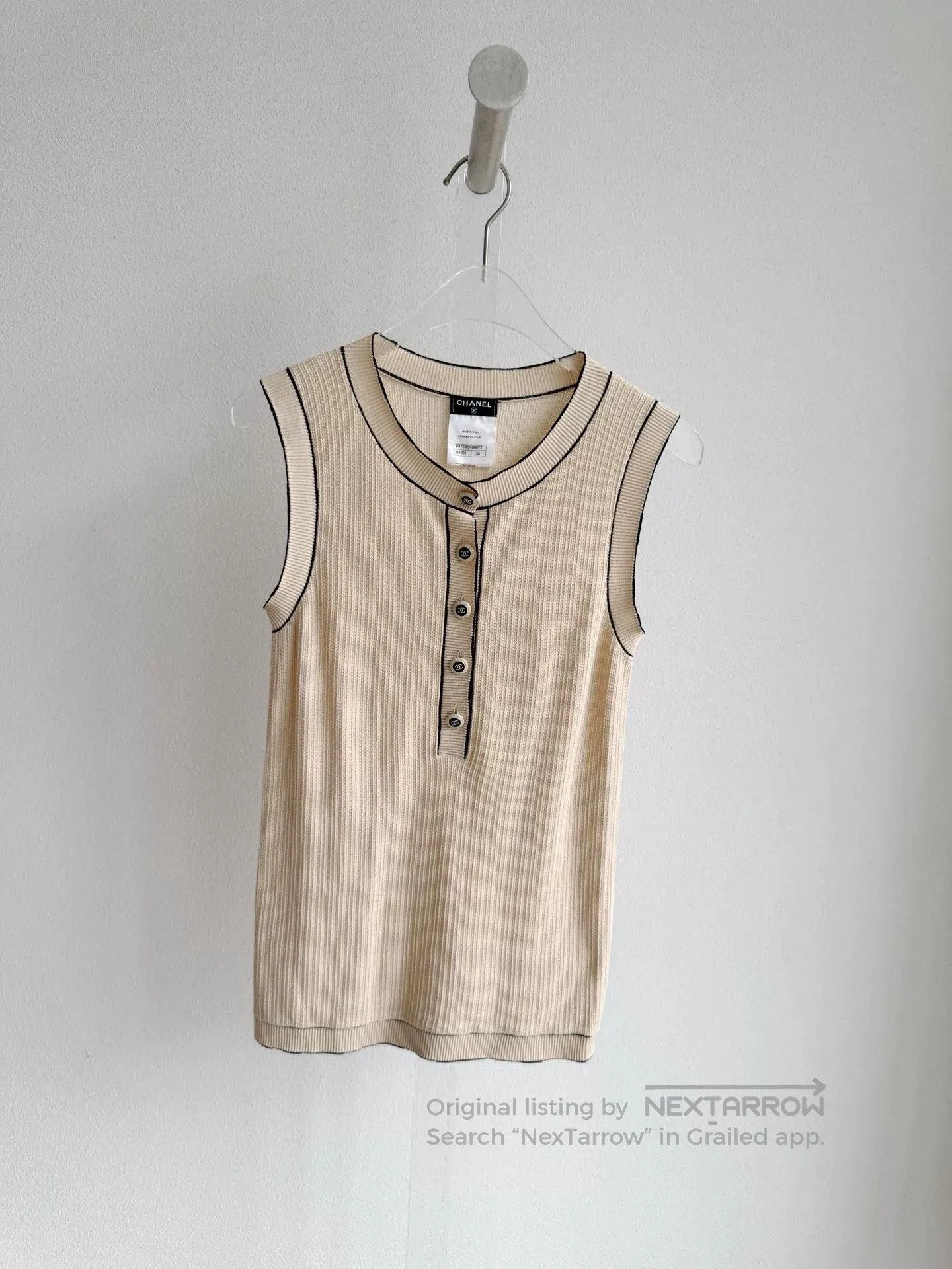 Chanel Chanel Beige Knit Vest. Size XXS / US 00 / IT 34 - 2 Thumbnail