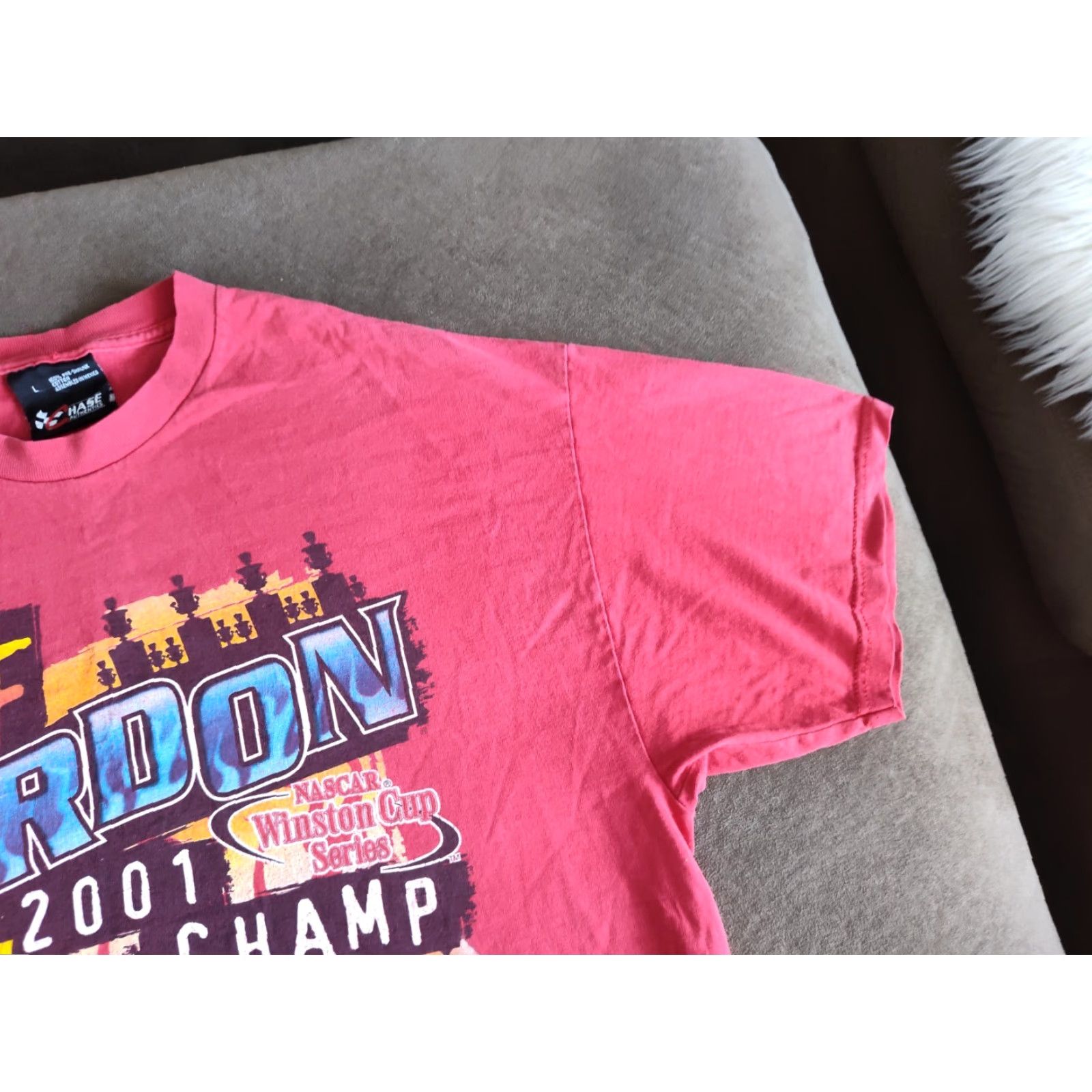 Chase Authentics VINTAGE NASCAR T-Shirt Jeff Gordon 2001 Winston Cup Champion Chase Authentics Mens L Red Nascar Cars Graphic Crew Neck Short Sleeve Size US L / EU 52-54 / 3 - 6 Thumbnail