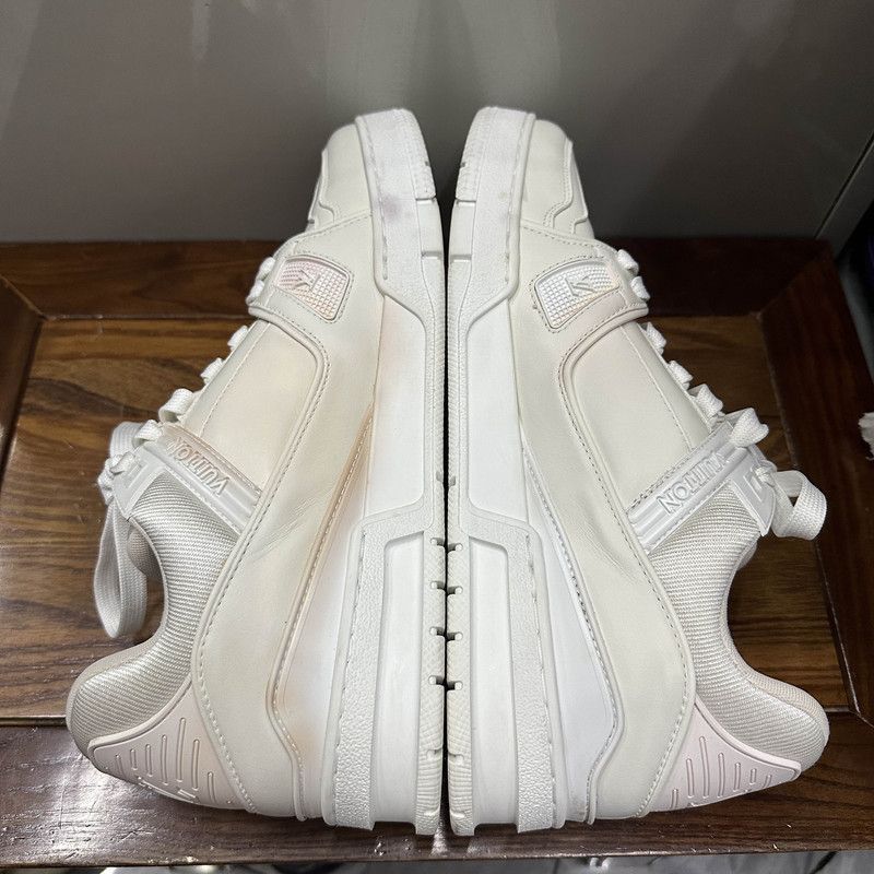 Louis Vuitton Louis Vuitton Trainer Sneaker in White Leather -2508 Size US 9.5 / EU 42-43 - 7 Thumbnail