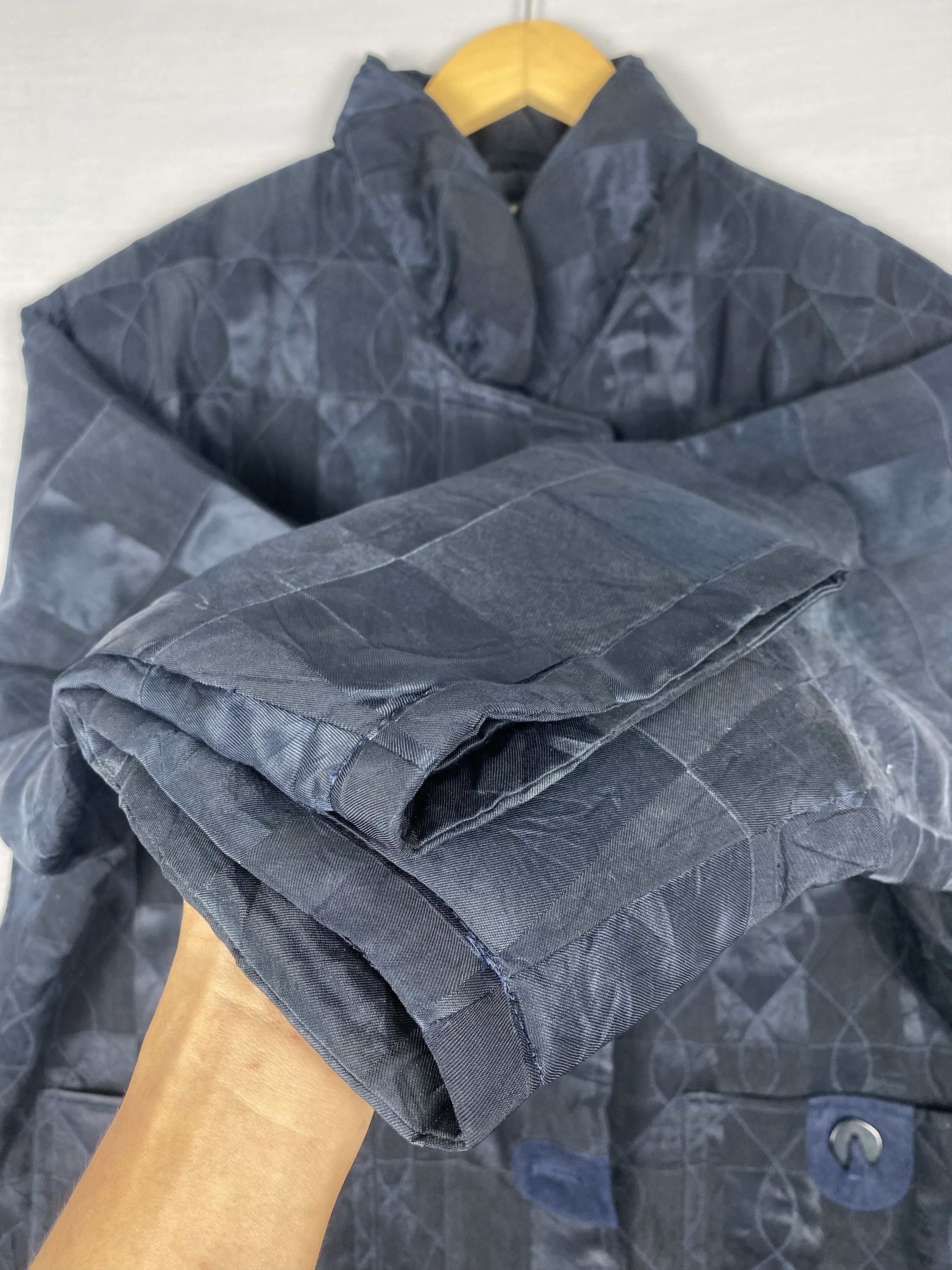 Japanese Brand Vintage Authentic Quilted Zip Up Light Jacket Size US L / EU 52-54 / 3 - 4 Thumbnail