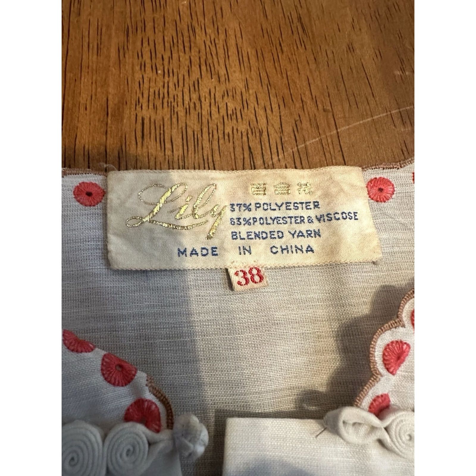 Vintage VINTAGE Lily Shirt 70s Embroidered Button Up Size 38 Floral White Women Size XS / US 0-2 / IT 36-38 - 4 Thumbnail