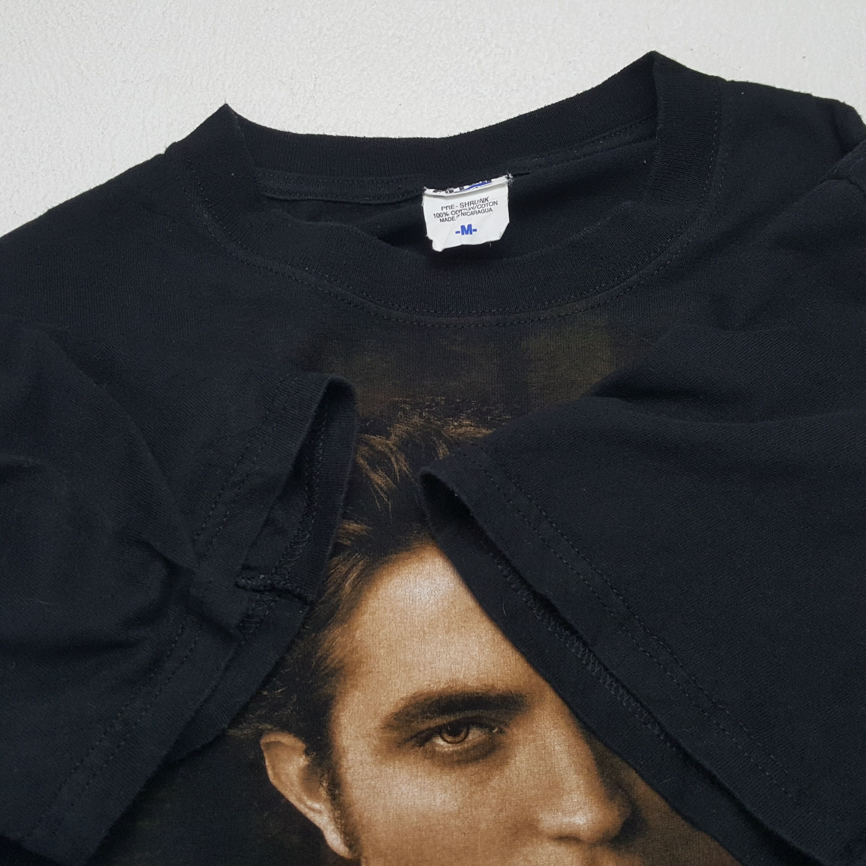 Vintage The Twilight Saga New Moon Movie Vintage Tshirt Size US M / EU 48-50 / 2 - 6 Thumbnail