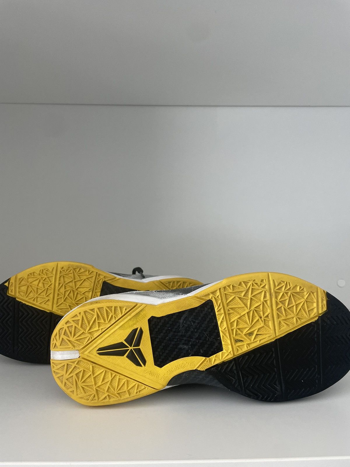 Nike Nike Kobe 7 “Del Sol” GS 6.5 / W8 Size US 8 / IT 38 - 7 Thumbnail