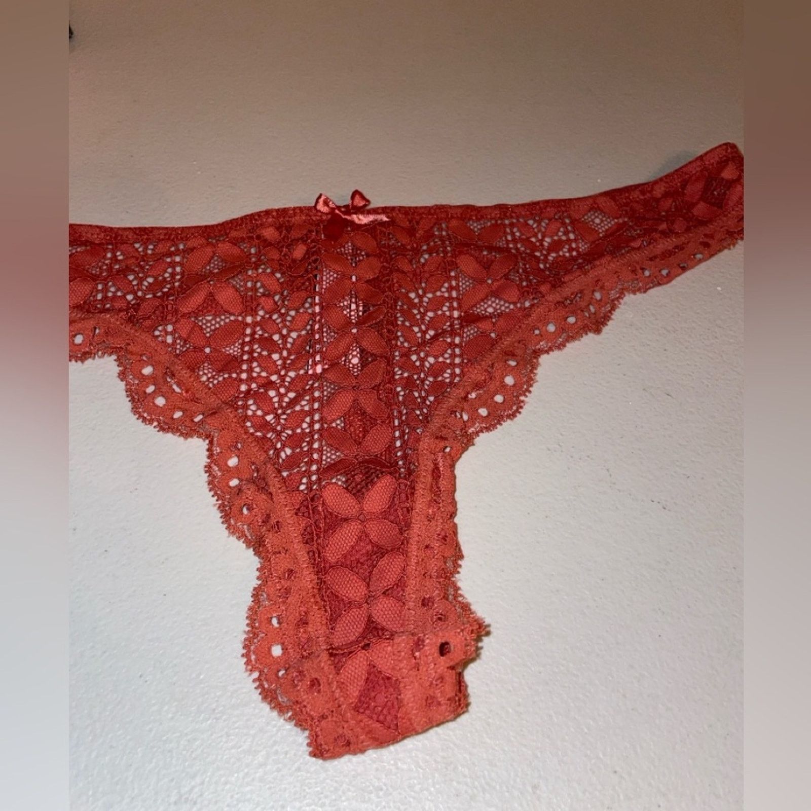 Victoria's Secret Victoria's Secret Dream Angels Lace Thong Rust Lace Panties Size ONE SIZE - 7 Thumbnail