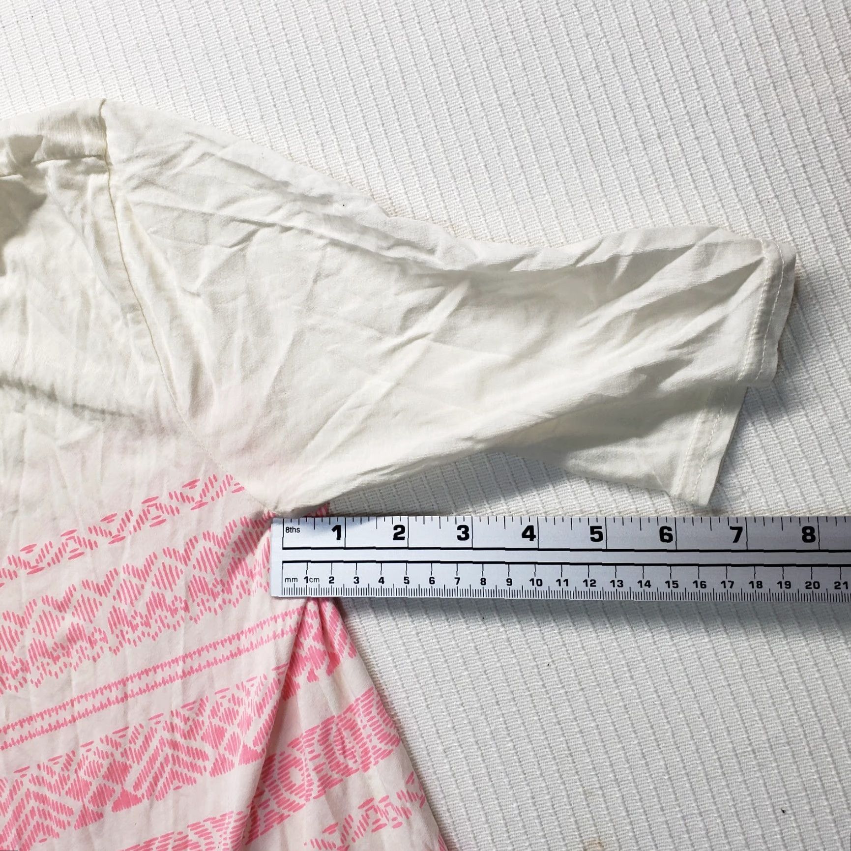 J.Crew **J.Crew Pink White Striped Half Sleeve T-Shirt Women's Size XS** User: J.Crew Pink White Striped Half Sleeve T-Shirt Women's Size XS Size XS / US 0-2 / IT 36-38 - 6 Thumbnail