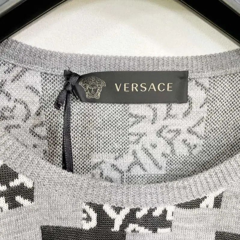 Versace Versace Gray Wool Checked Long Sleeve Sweater . Size US XS / EU 42 / 0 - 4 Thumbnail