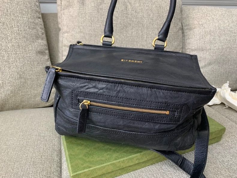 Givenchy Givenchy Made in China women's bag Size ONE SIZE - 1 Thumbnail