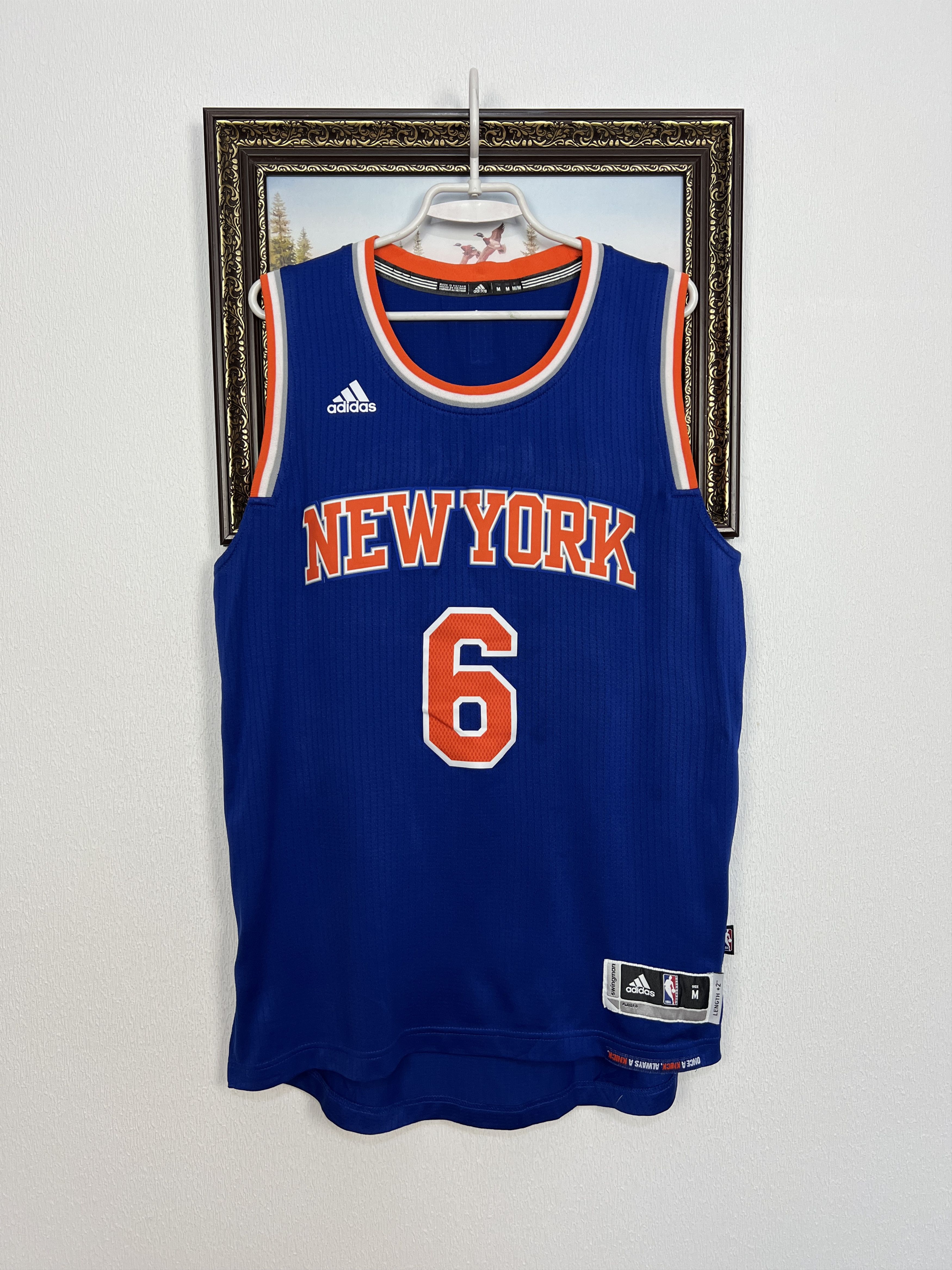 Adidas Vintage New York Knicks NBA Jersey #6 Porzingis Trikot Size US M / EU 48-50 / 2 - 1 Thumbnail
