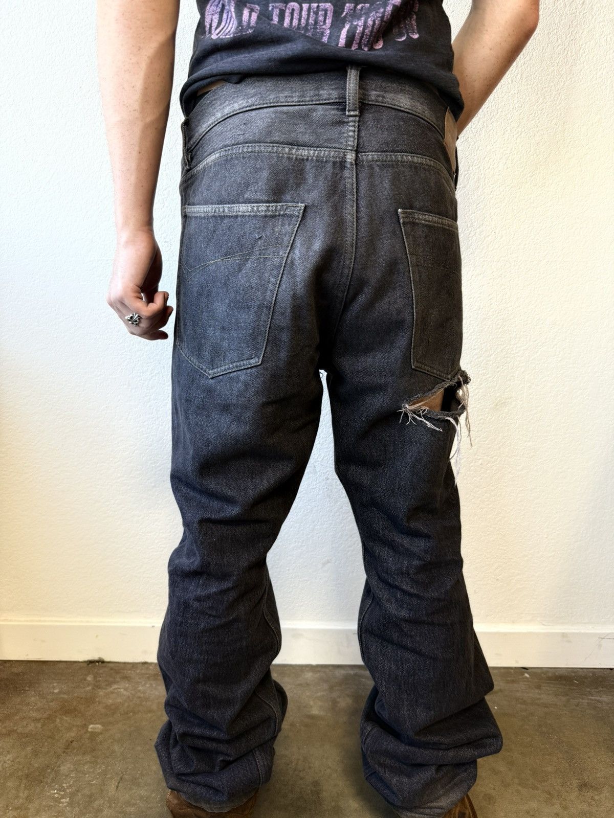 Balenciaga Balenciaga Slim Fit Distressed Jeans Size US 36 / EU 52 - 3 Thumbnail
