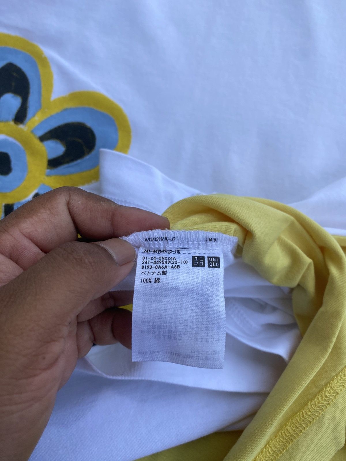 Marni Rare MARNI X Uniqlo Tshirt Size L / US 10 / IT 46 - 10 Thumbnail