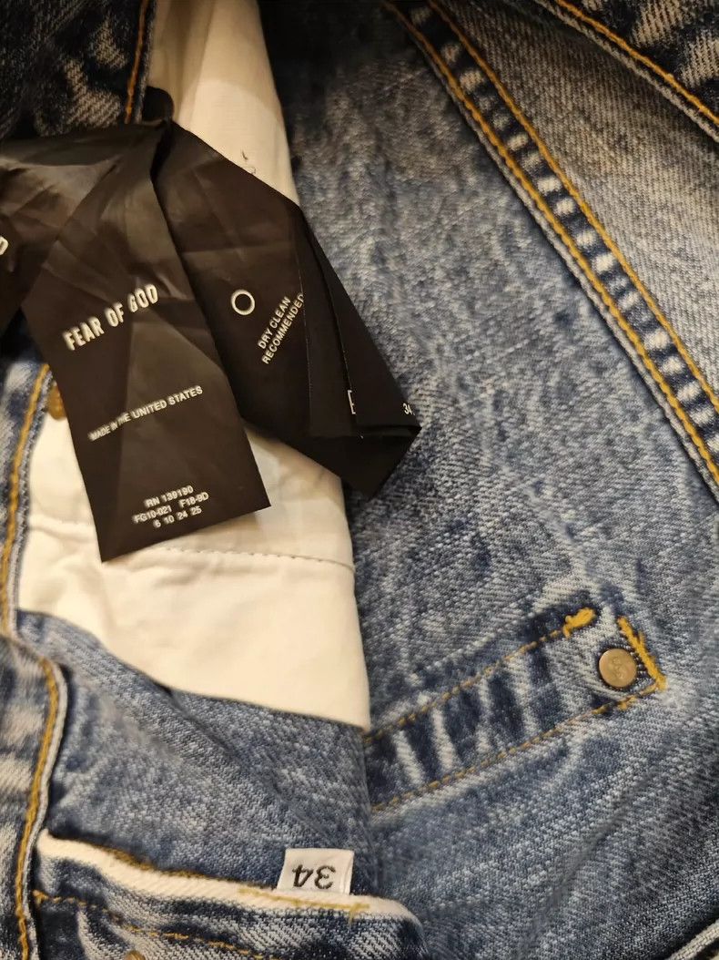Fear of God Fear of God In the sixth season, the streamer wears jeans Size US 34 / EU 50 - 6 Thumbnail