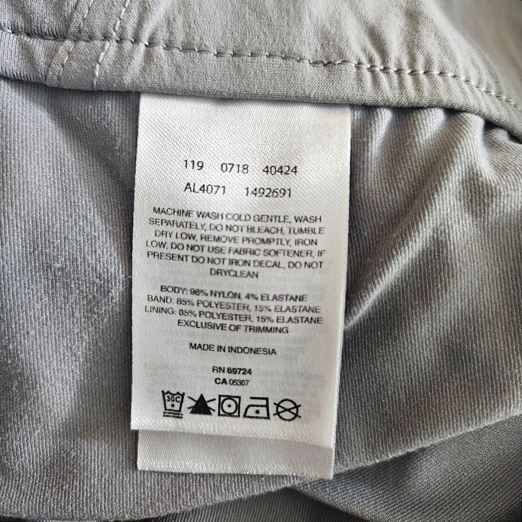 Vintage Columbia Skort Womens L Gray Pockets Activewear Pull On Short Nylon Polyester Spandex Size ONE SIZE - 3 Thumbnail