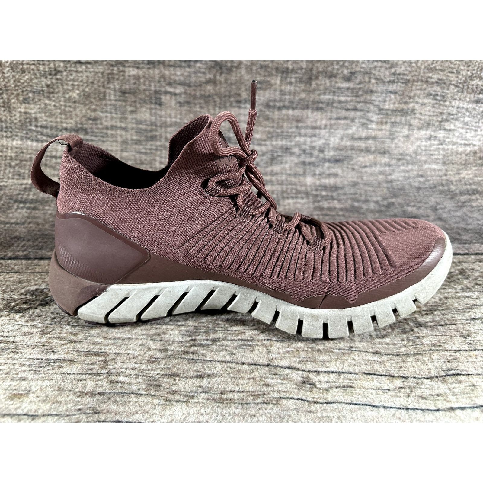 The North Face North Face Oscillate Womens Trail Running Shoes 10 NF0A46c4 Size US 10 / IT 40 - 7 Thumbnail