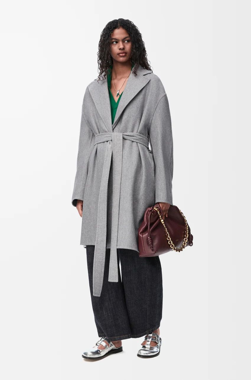 Loewe o1loc1c0525 Pebble Coat In Wool in Light Grey Size M / US 6-8 / IT 42-44 - 3 Thumbnail