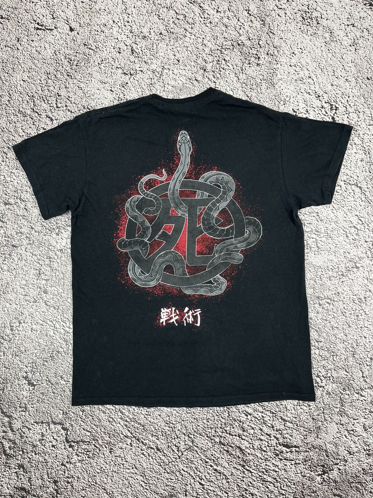 Band Tees Vintage Y2K Iron Maiden rock big logo tee size M Size US M / EU 48-50 / 2 - 7 Thumbnail