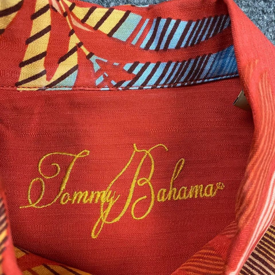 Tommy Bahama Tommy Bahama Hawaiian Shirt Men's Large All Over Print Silk Size US L / EU 52-54 / 3 - 2 Thumbnail
