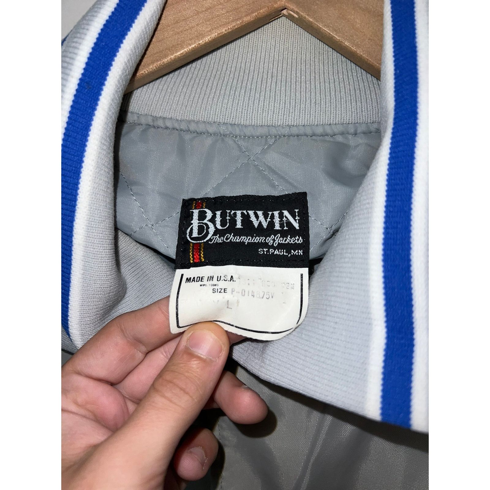 Vintage Vintage Air Force Bomber Jacket Falcon Quarterback AFA 80s L Size US L / EU 52-54 / 3 - 9 Thumbnail