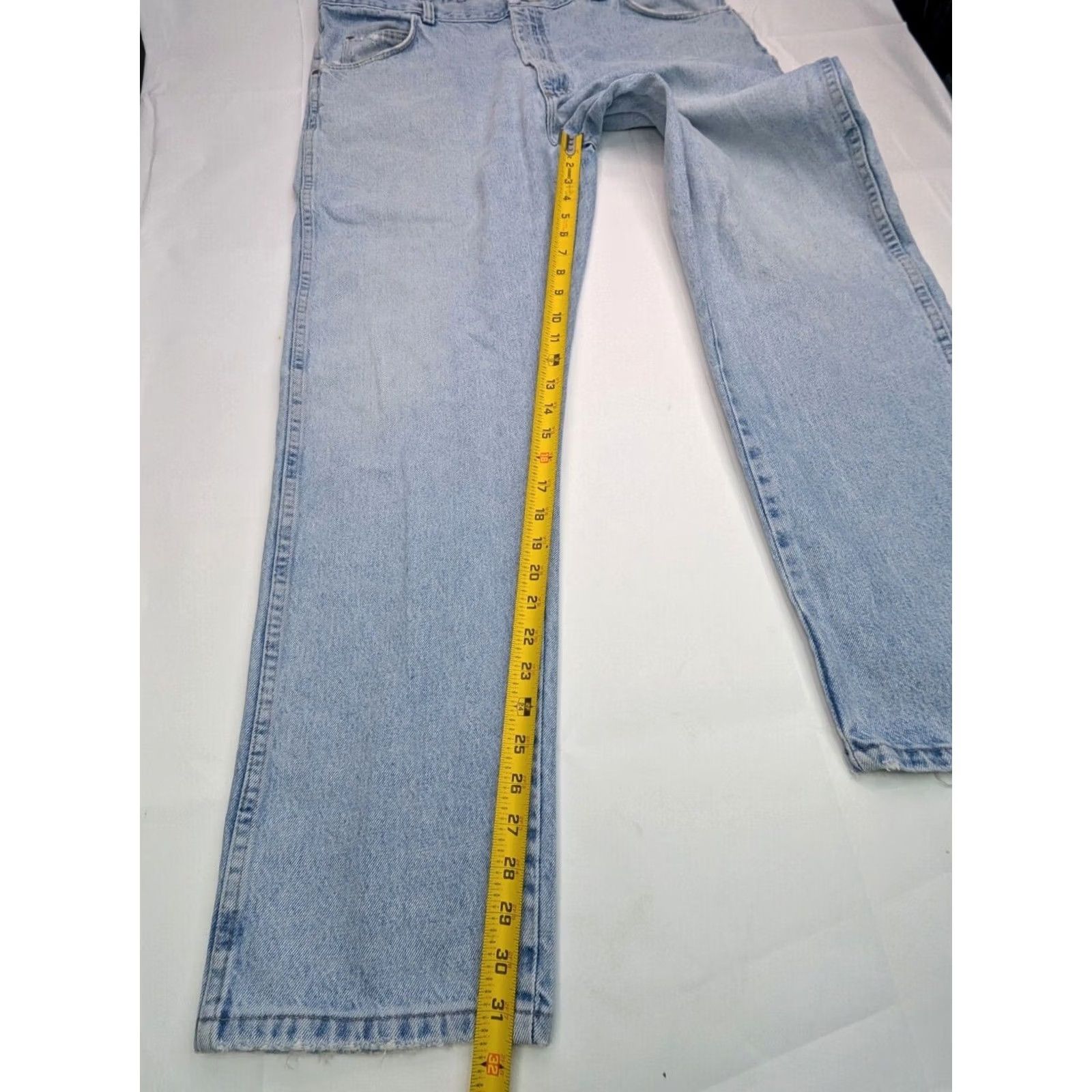 Wrangler VINTAGE Wrangler Rugged Wear Jeans Men 40x32 (True 39x31.5) Blue Lt Wash Straight Leg Size US 39 - 3 Thumbnail