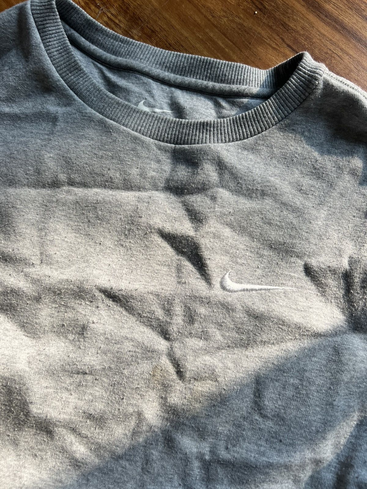 Nike × Vintage Vintage Y2K Grey Nike Swoosh Crewneck Size US M / EU 48-50 / 2 - 2 Thumbnail