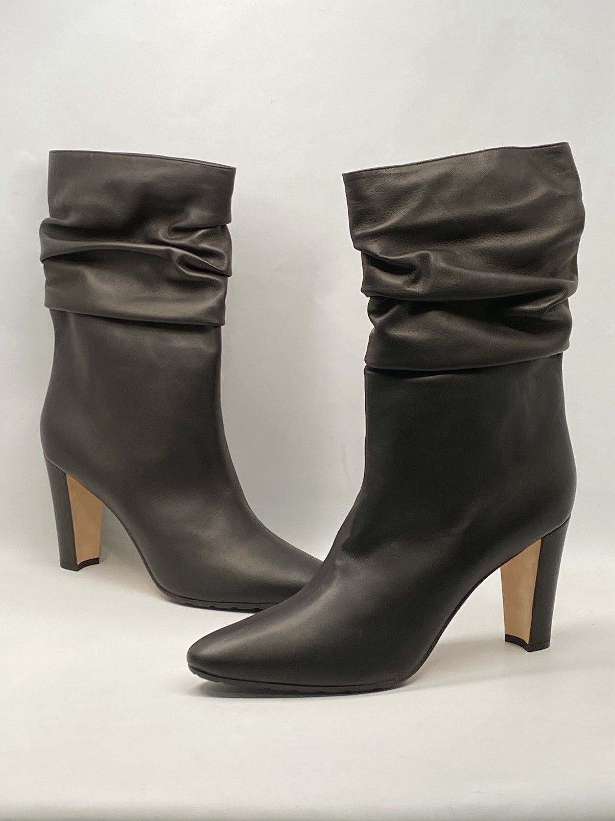 Manolo Blahnik Manolo Blahnik Calasso 90MM Ruched Leather Boots size 42 Size US 12 / IT 42 - 12 Thumbnail