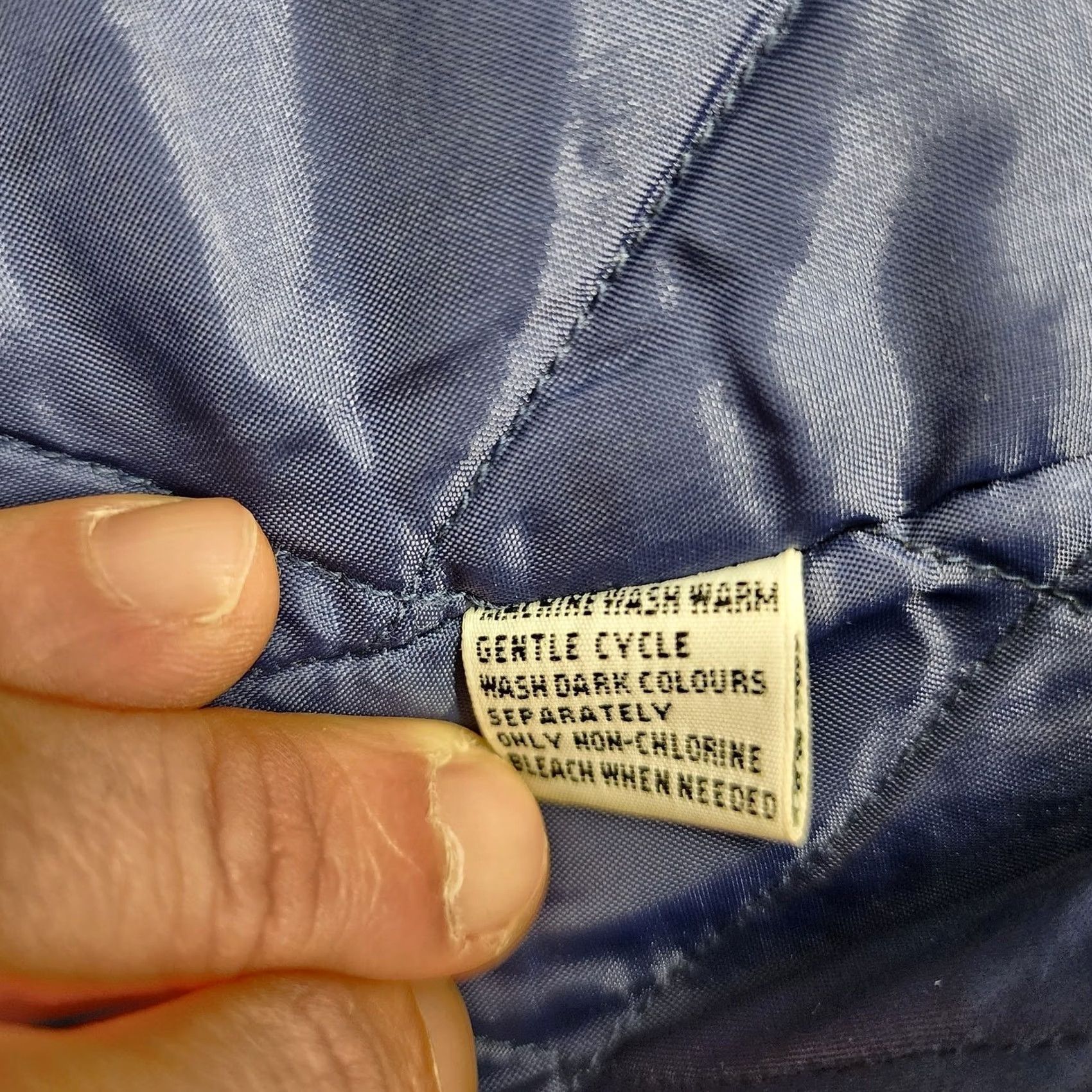 Arrow VINTAGE Arrow Sport Shacket Shirt Jacket Men Medium Blue Plaid Quilt Lined Jacket Mens M Blue Plaid Sports Shacket Button Closure Size US M / EU 48-50 / 2 - 7 Thumbnail
