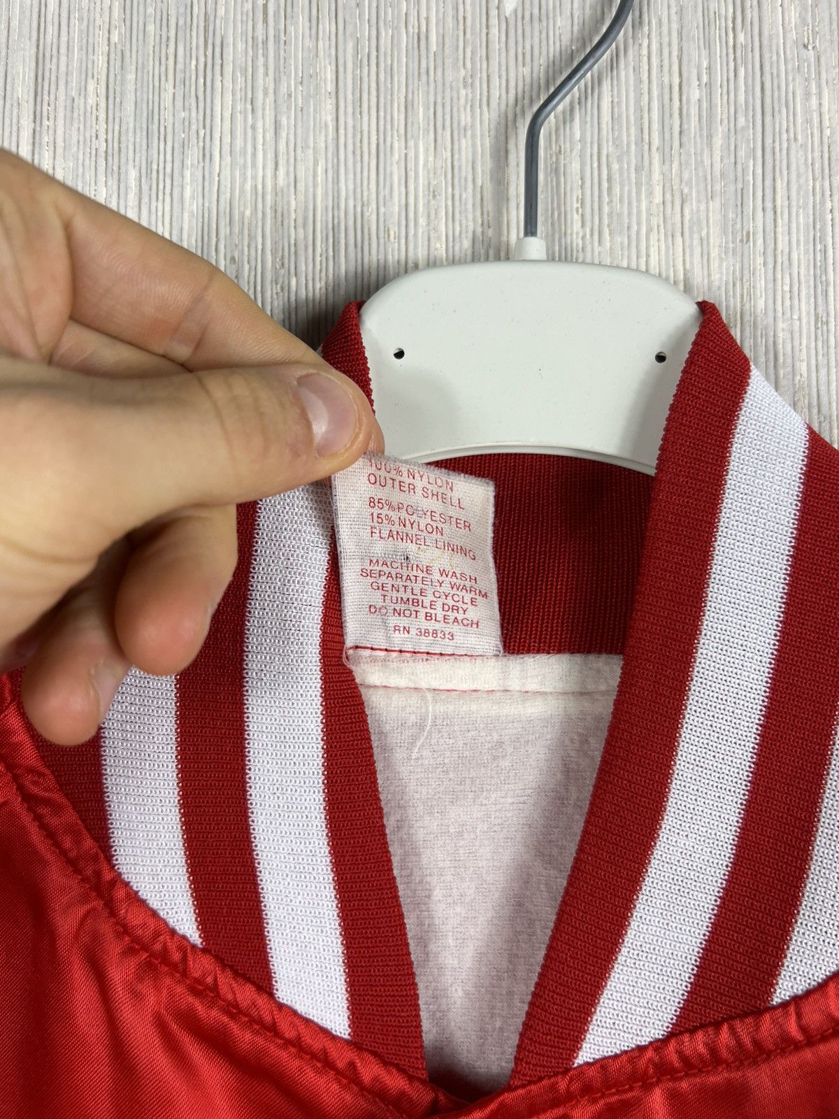Vintage Vintage Budweiser official product satin beer bomber jacket Size US L / EU 52-54 / 3 - 18 Thumbnail