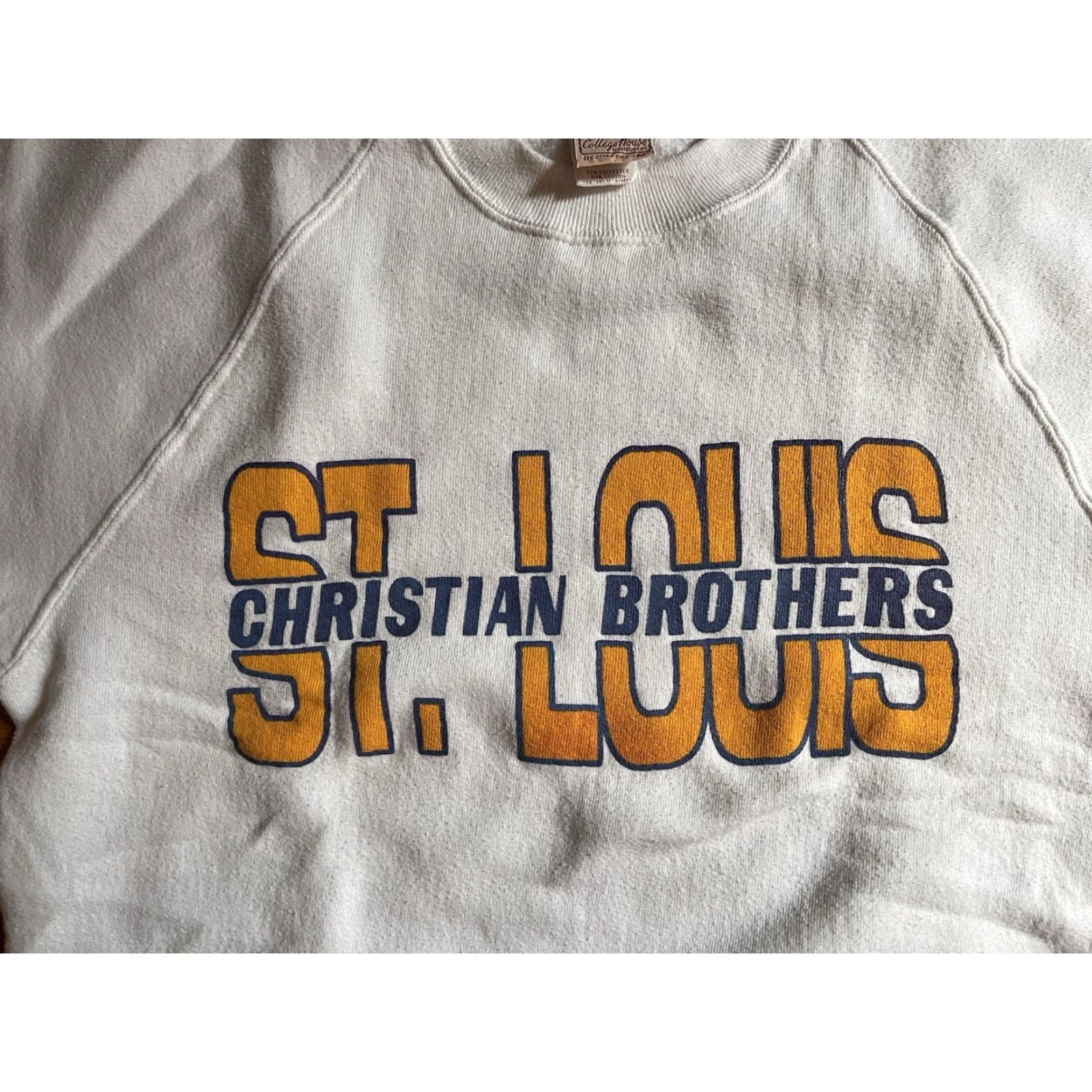 Vintage VINTAGE The College House St. Louis Christian Brothers High School Sweatshirt Men’s Medium White 90s Size US M / EU 48-50 / 2 - 3 Thumbnail