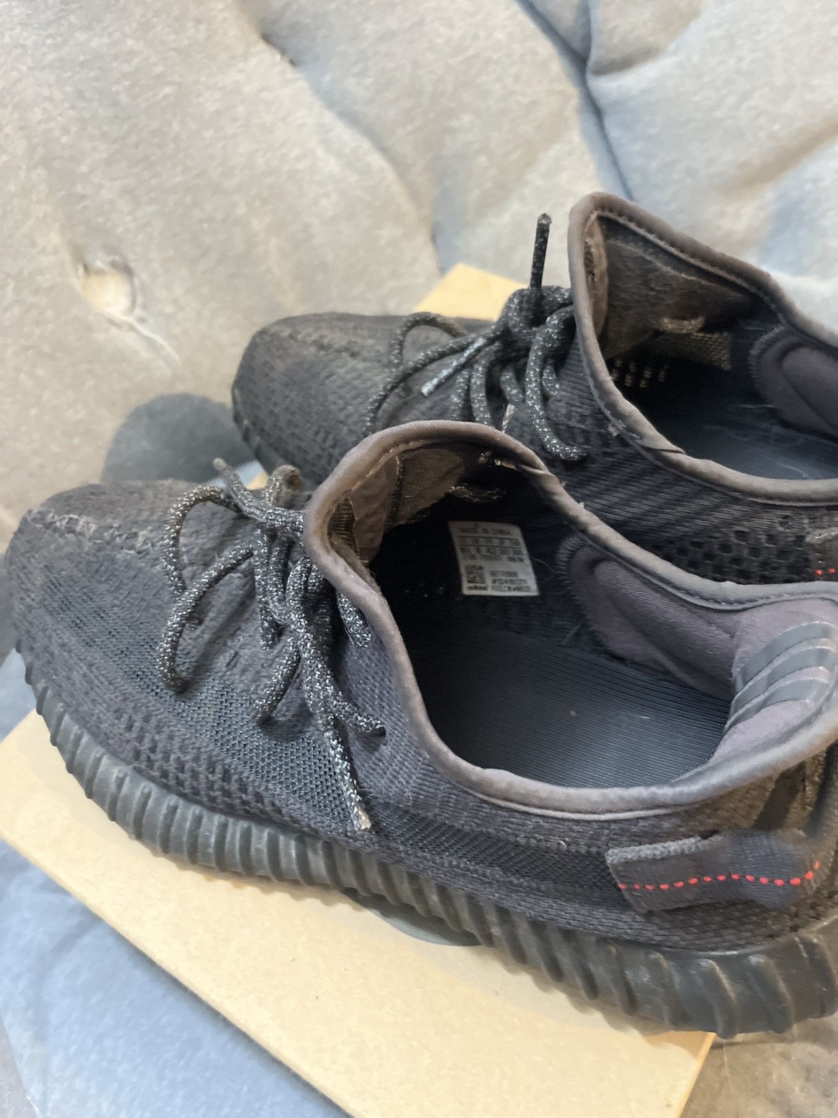 Yeezy Boost 350 V2