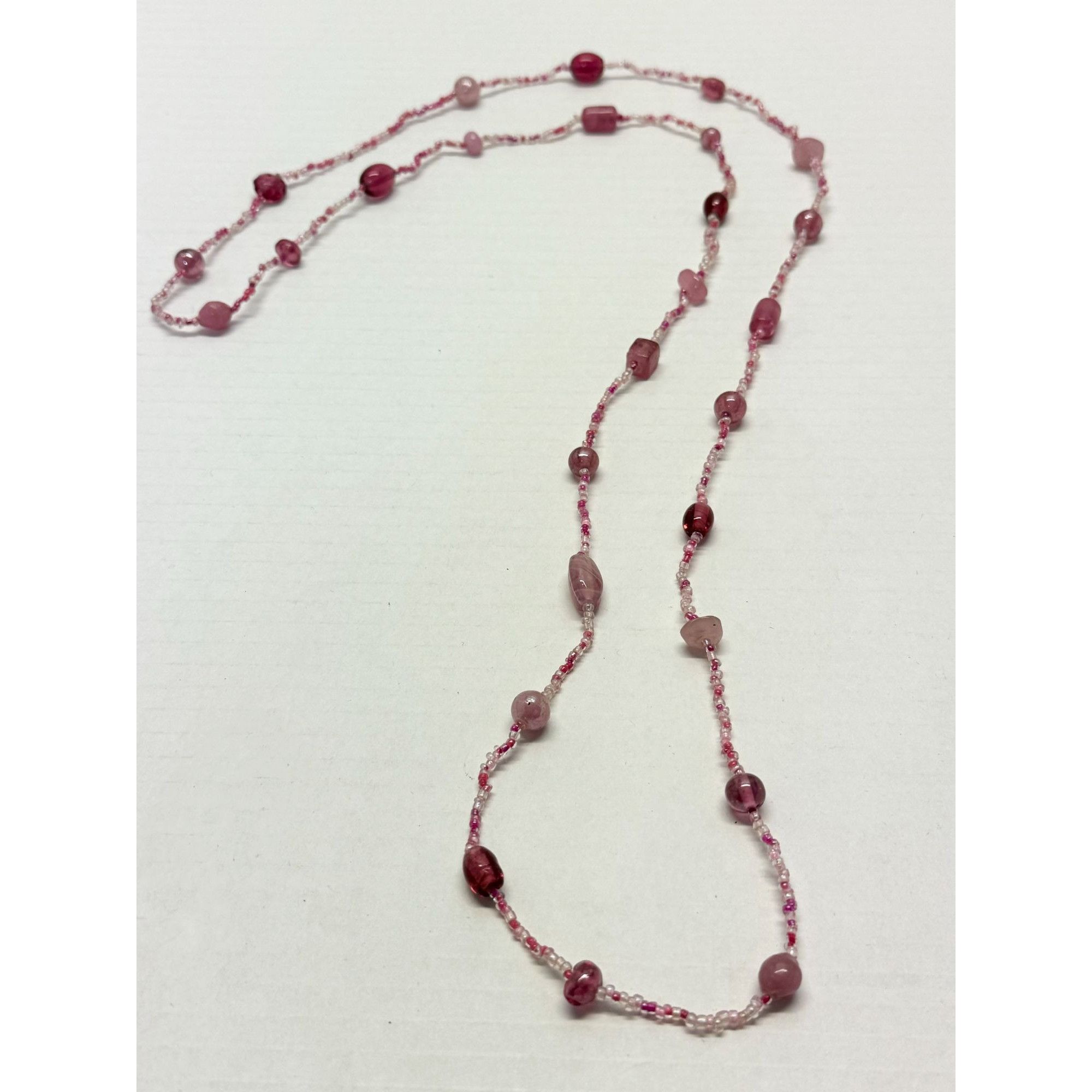 Vintage Vintage pink art glass beaded necklace Size ONE SIZE - 1 Thumbnail