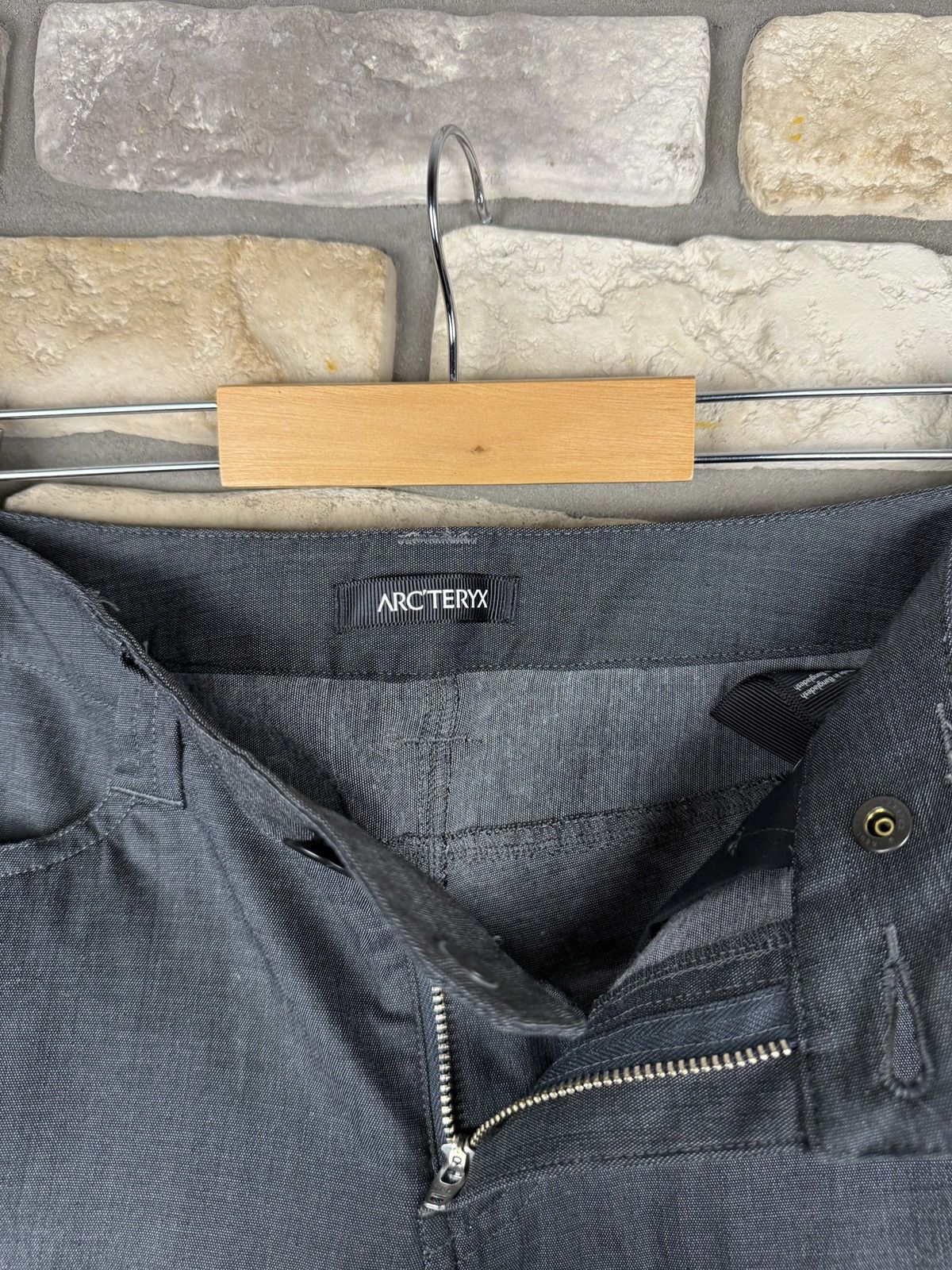 Arc'teryx New with tags arcteryx arc’teryx pants Size US 29 - 6 Thumbnail