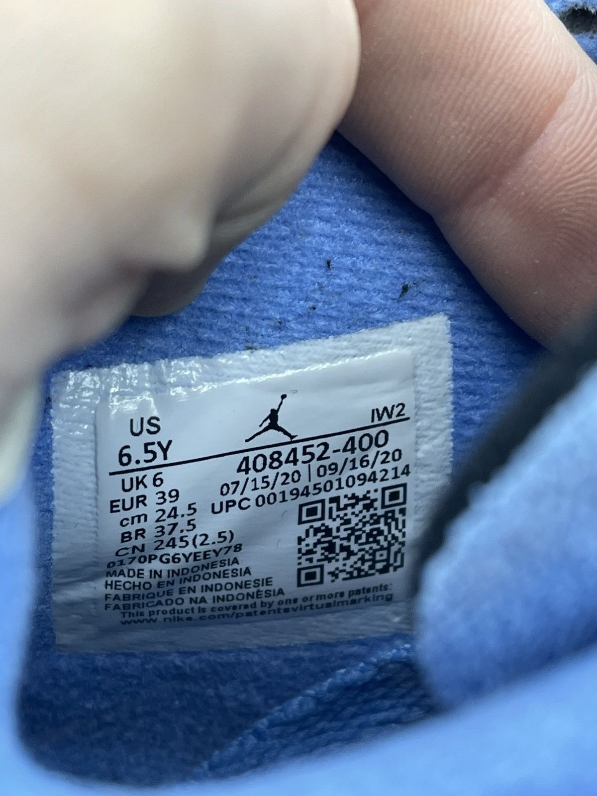 Jordan Brand Size 6.5y - Jordan 4 University Blue Gently Used Size US 6.5 / EU 39-40 - 9 Thumbnail