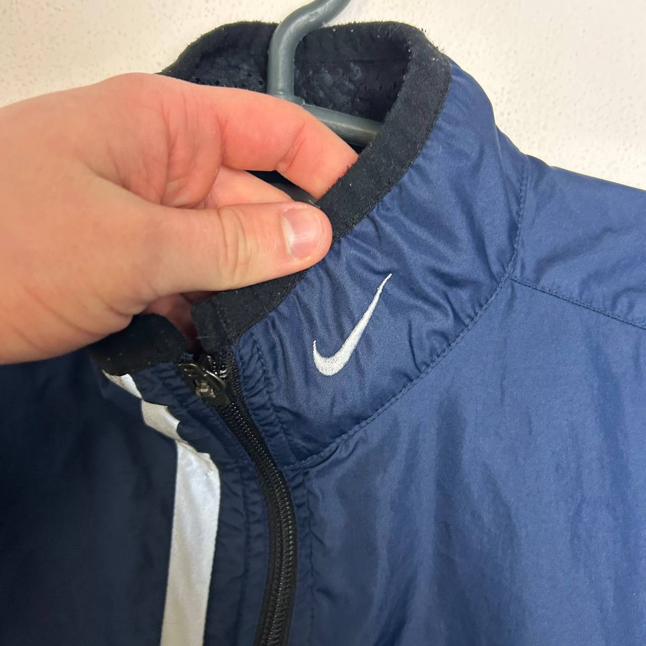 Nike Vintage Nike Small Swoosh Nylon 90s streetwear jacket Size US S / EU 44-46 / 1 - 6 Thumbnail