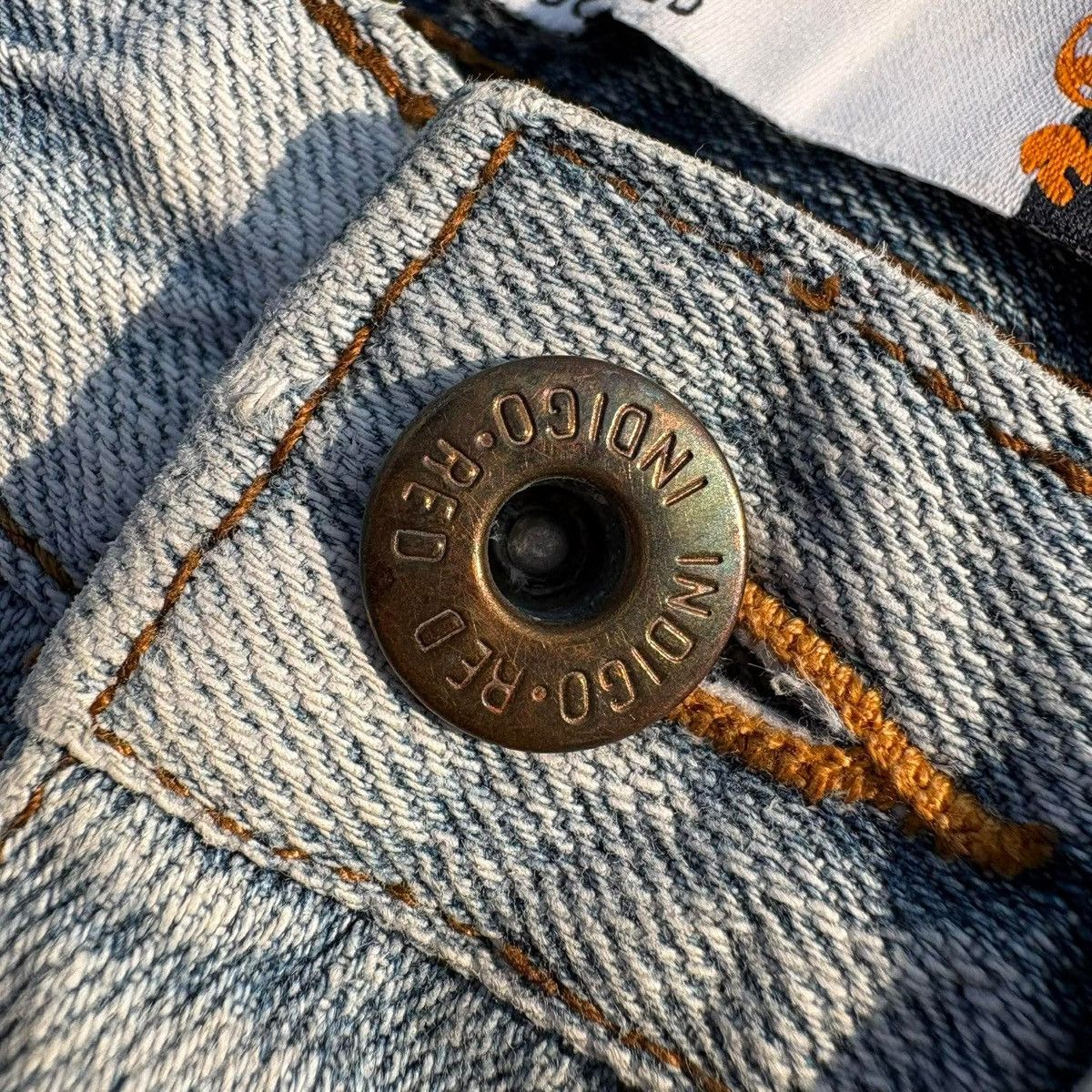 Japanese Brand Indigo Red Peace Graphic Denim Jeans Y2K Streetwear Size US 36 / EU 52 - 6 Thumbnail