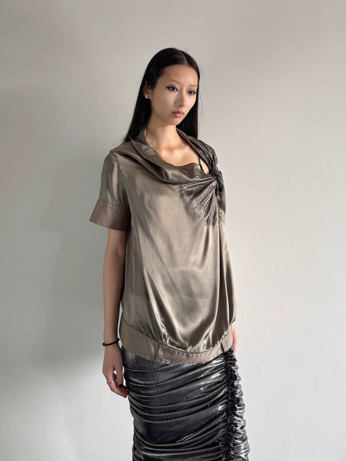 Dries Van Noten Dries Van Noten Irregular Sequin Knot Silk SS Top Women 42 Size M / US 6-8 / IT 42-44 - 2 Thumbnail