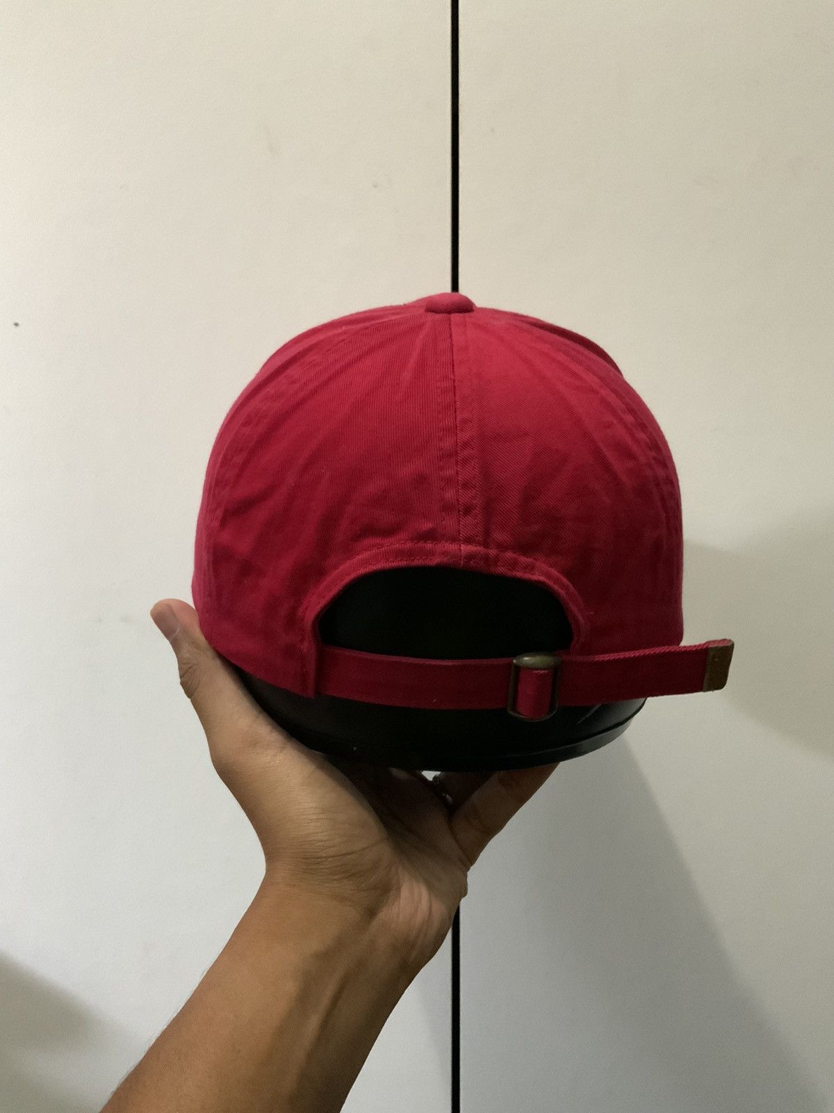 Uniqlo Uniqlo Distressed Plain Red Streetwear Hat Size ONE SIZE - 4 Thumbnail