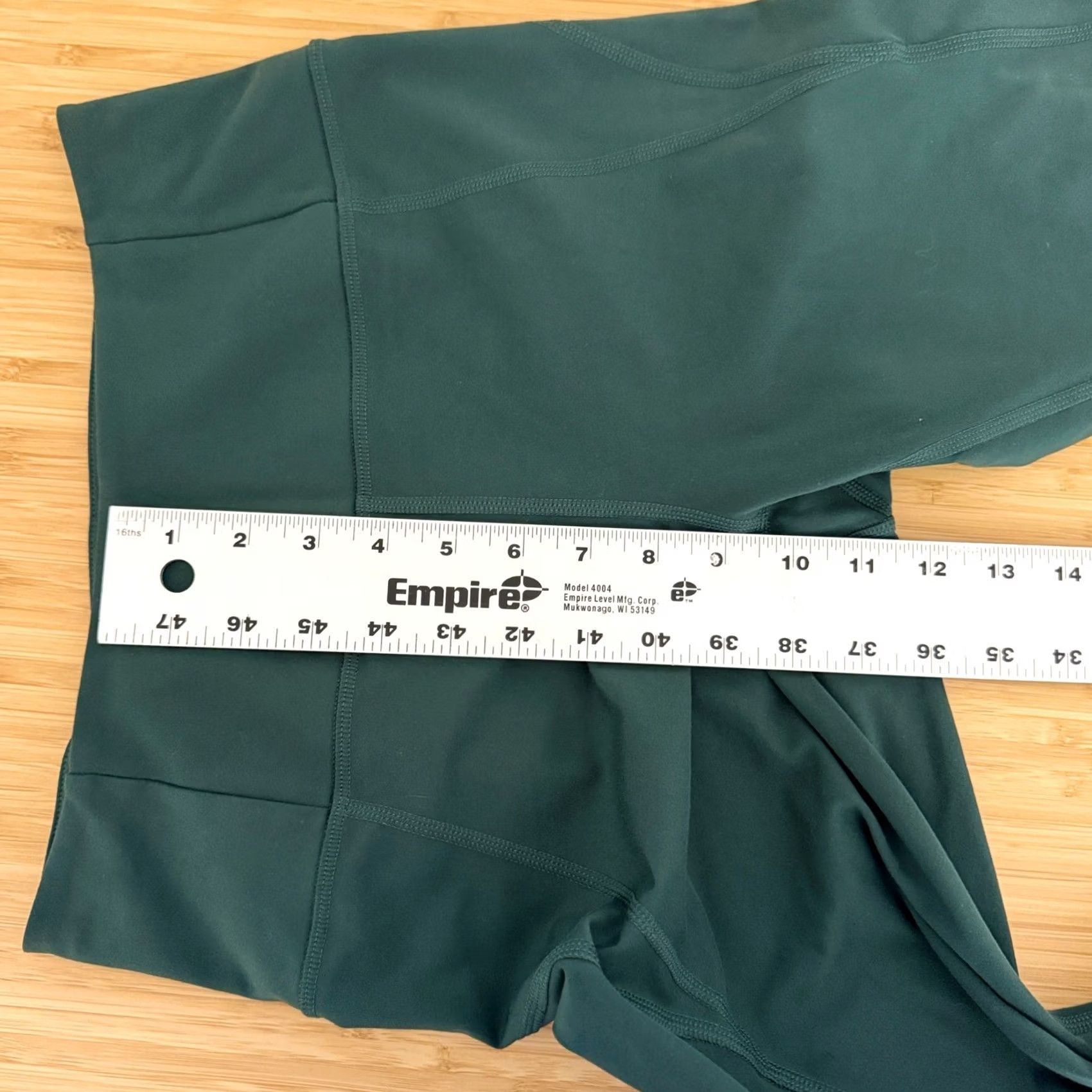 Girlfriend Collective VINTAGE Girlfriend Collective Compressive High Rise Leggings Moss Green M Activewear Size 32" / US 10 / IT 46 - 6 Thumbnail