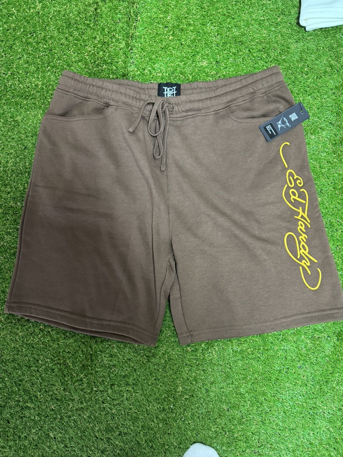 Ed Hardy Ed Hardy Embroidered Sweatshorts Size US 35 - 1 Thumbnail