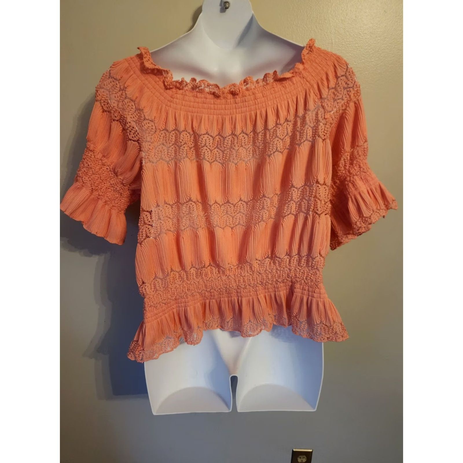 Vintage Ashley Stewart Peach Peplum Style Top Blouse Short Bell Sleeve Round Neck Plus Size 22/24 Womens Casual Business Travel Party/Cocktail Size 3XL / US 20-22 - 6 Thumbnail