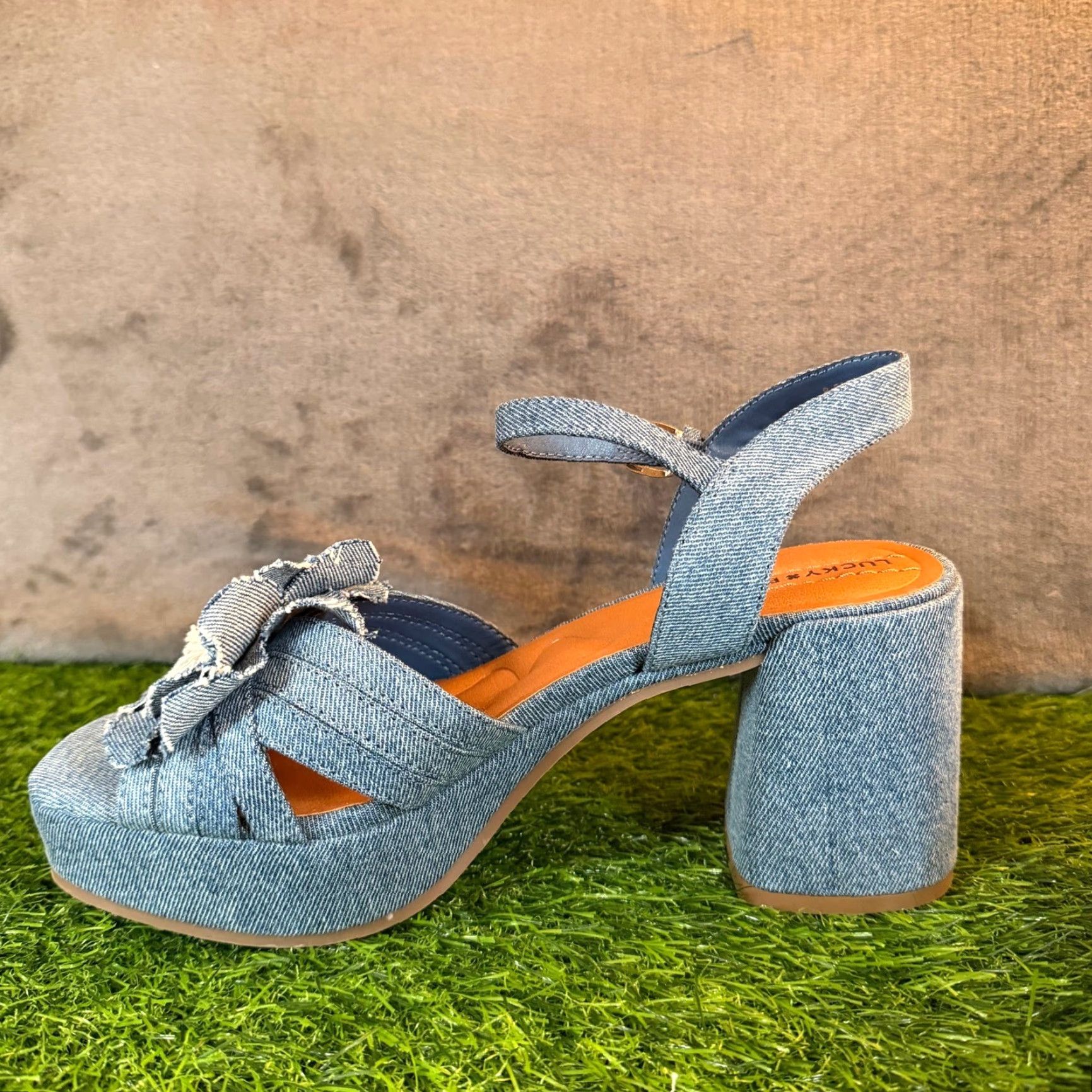 Lucky Brand Lucky Brand Denim Platform Wedge Sandals Womens Size 8.5 Blue Floral Ankle Strap Platform Heels Summer Casual, Party/Cocktail Womens Size US 9 / IT 39 - 4 Thumbnail