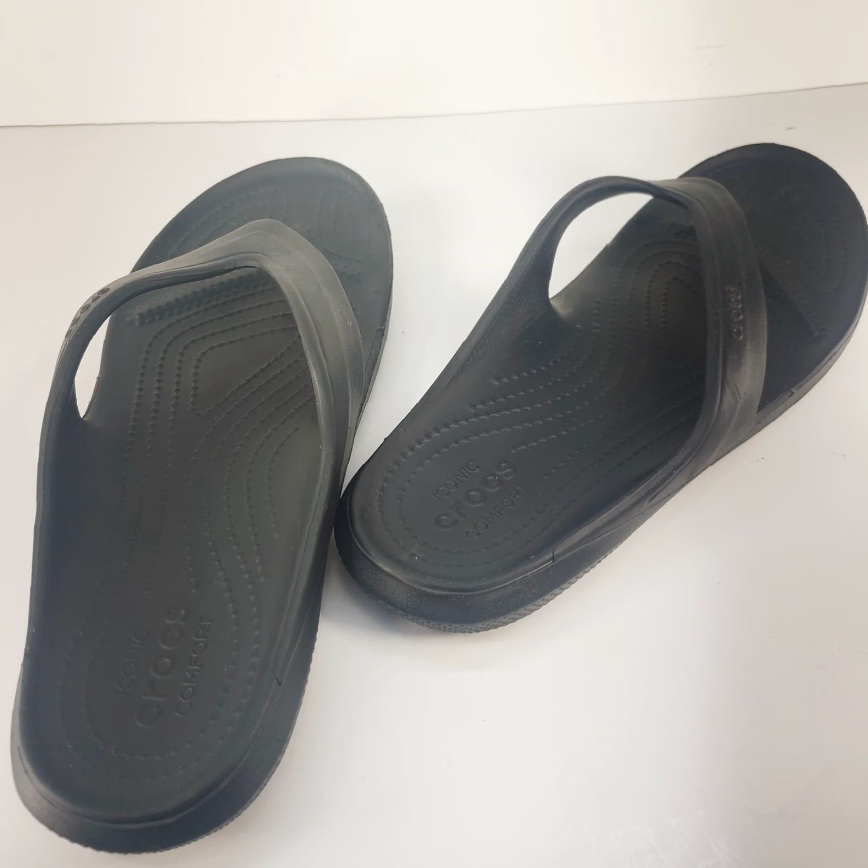 Crocs Crocs Flip Flops Thong Sandals Men's Women's 9 11 Black Comfort Slip On Logo Breathable Lightweight Casual Shoes Size US 9 / IT 39 - 4 Thumbnail