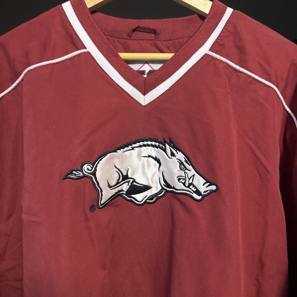 Other 90s Arkansas Razorbacks Vintage Hog V-neck Size XL Size US XL / EU 56 / 4 - 2 Thumbnail