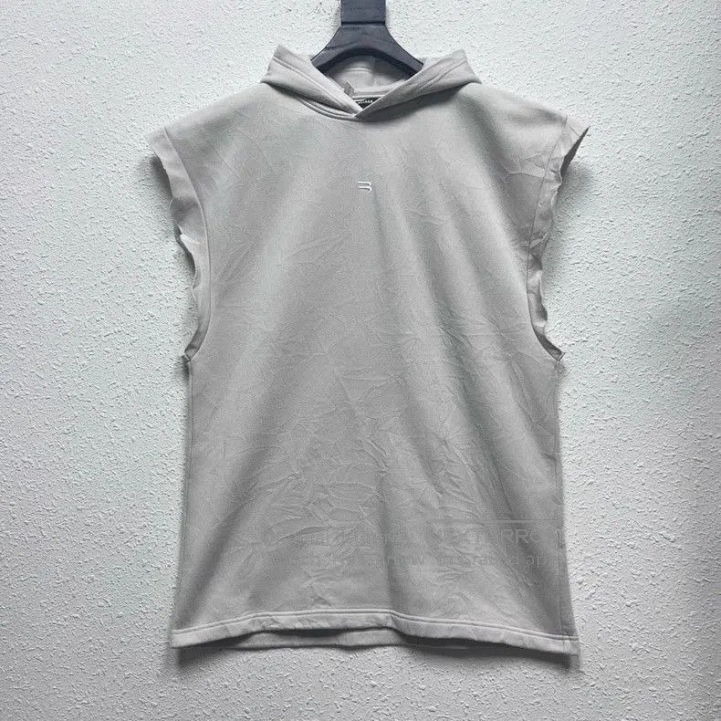 Balenciaga Balenciaga Sleeveless Embroidered Hoodie. Size US XS / EU 42 / 0 - 1 Thumbnail