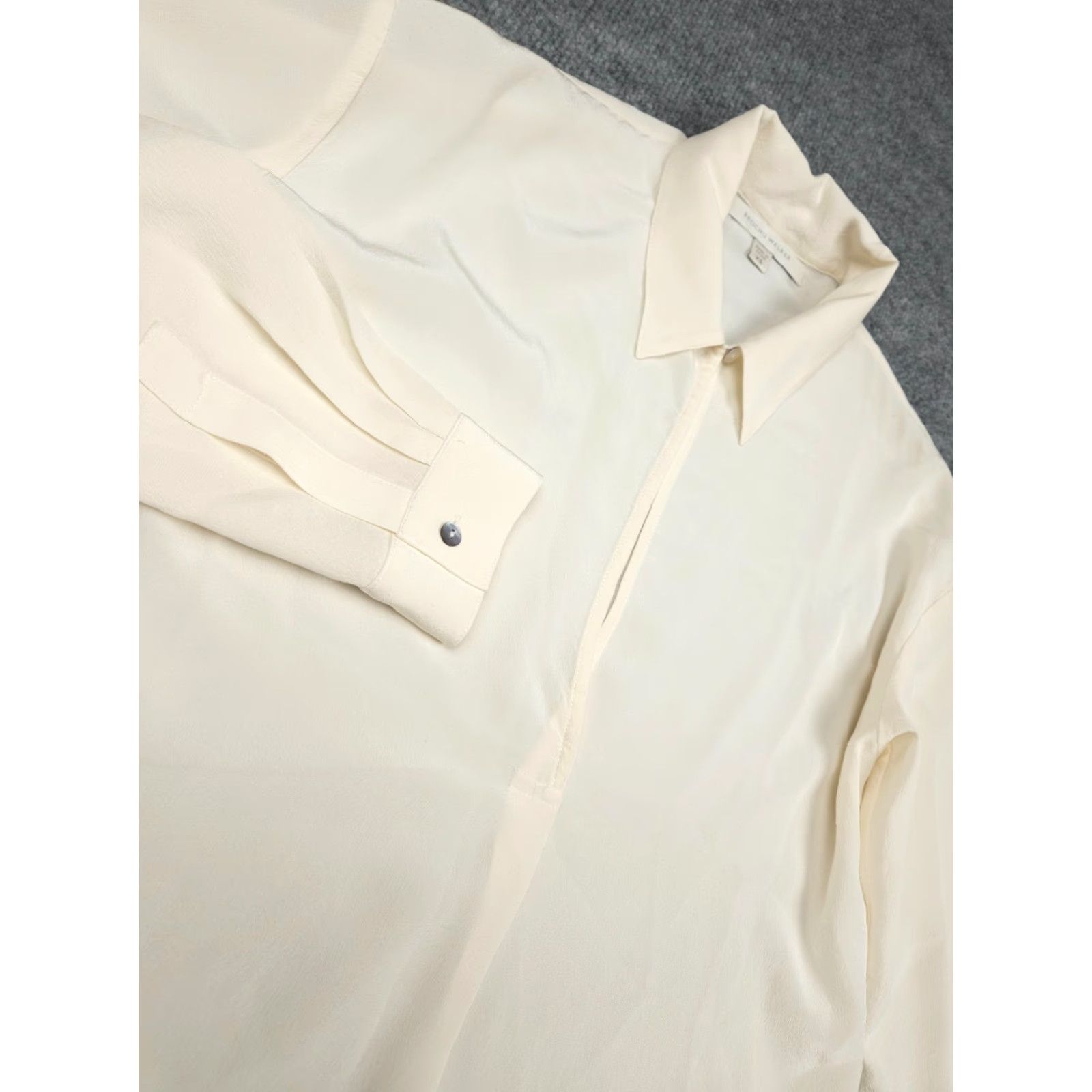 Brochu Walker Brochu Walker Shirt Top Women's XS Ivory 100% Silk Long Sleeve Collared Blouse Casual Shirt Womens XS Ivory 100% Silk Collared Brochu Walker Size XS / US 0-2 / IT 36-38 - 3 Thumbnail