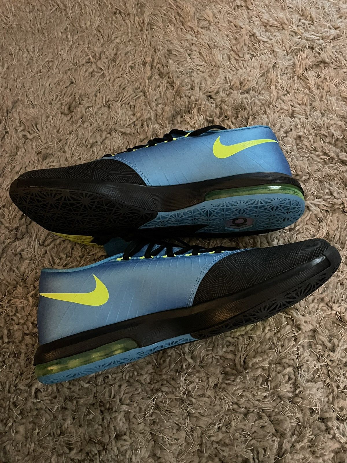 Nike Nike KD 6 Away 2 Size US 10.5 / EU 43-44 - 3 Thumbnail